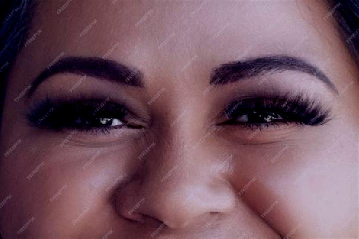 Iris, 25, a black green-eyed latina companion based in Borstendorf. Offering OWO, Travel Companion, Massage, Fetish. Available for incall and outcall, day an...