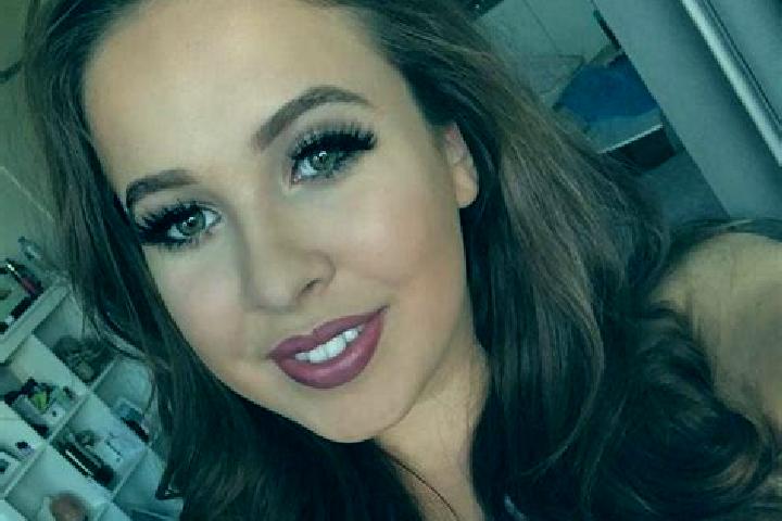 Iris, 25, a blonde brown-eyed middle eastern companion based in Denman Island Trust Area. Offering Party Girl, Prostate Massage, Couples, Erotic Massage. Ava...