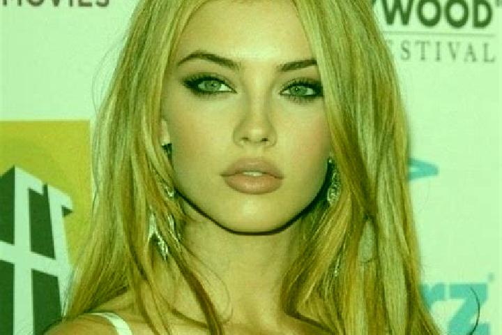 Iris, 25, a blonde hazel-eyed mixed companion based in Xucun. Offering Party Girl, Deep French Kissing, Massage. Available for incall and outcall, overnight ...