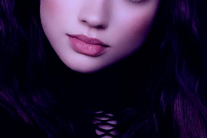 Iris, 25, a brunette dark-eyed european companion based in Pecinci. Offering Roleplay, Party Girl, 69. Available for incall and outcall, day and evening dates.