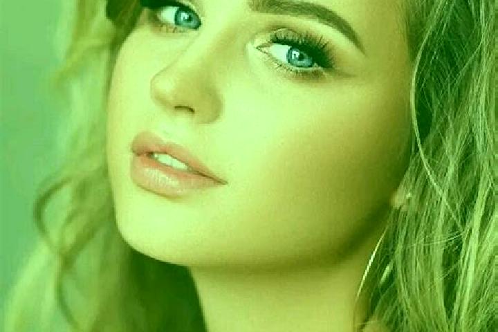 Iris, 25, a dark blonde blue-eyed european companion based in Quintanilla de Arriba. Offering Girlfriend Experience, Couples, Deep French Kissing. Available ...