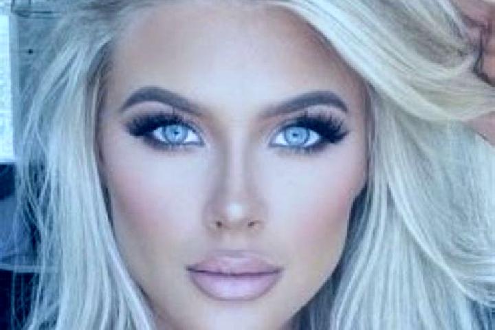 Iris, 25, a platinum blonde amber-eyed ebony companion based in Zozocolco de Guerrero. Offering Dinner Date, Deep French Kissing, Duos. Available for incall ...