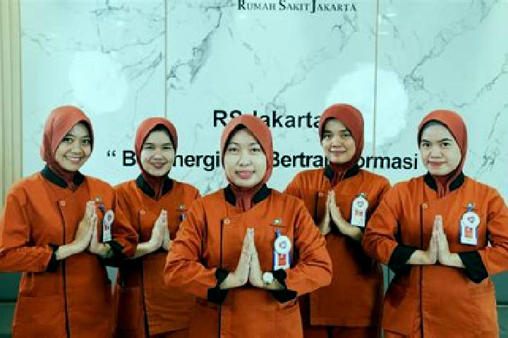 Iris, 25 — Escort in Bojongsari, Indonesia