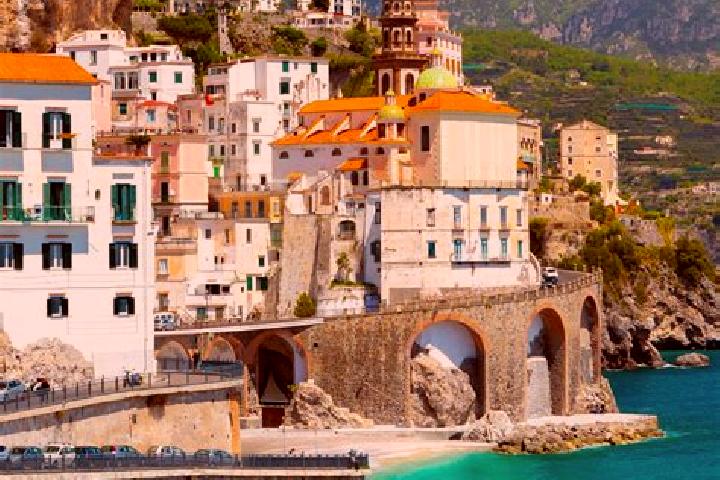 Iris, 25 — Escort in Fleccia-Chianavasso, Italy