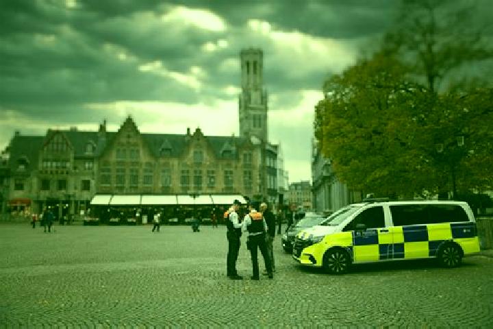 Iris, 25 — Escort in Loppem, Belgium
