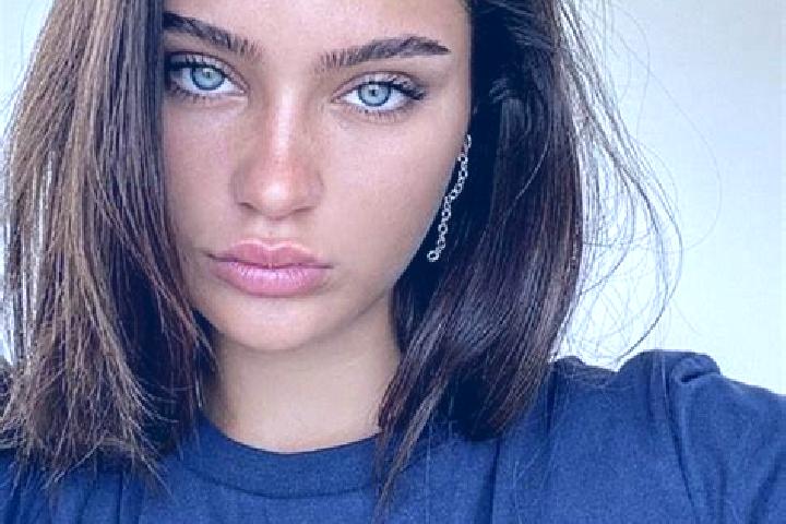 Iris, 26, a brunette dark-eyed caribbean companion based in Beldibi. Offering Massage, Fetish, Duos. Available for incall and outcall, overnight bookings ava...