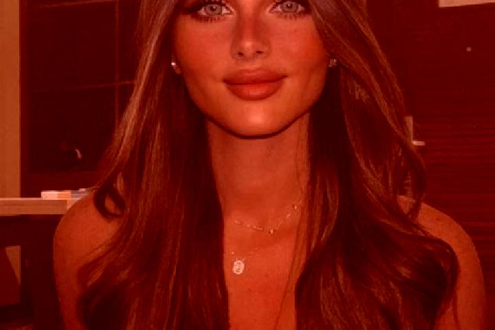 Iris, 26, a brunette dark-eyed caucasian companion based in Ribeauville. Offering Prostate Massage, Massage, Deep French Kissing, Domination. Available for i...