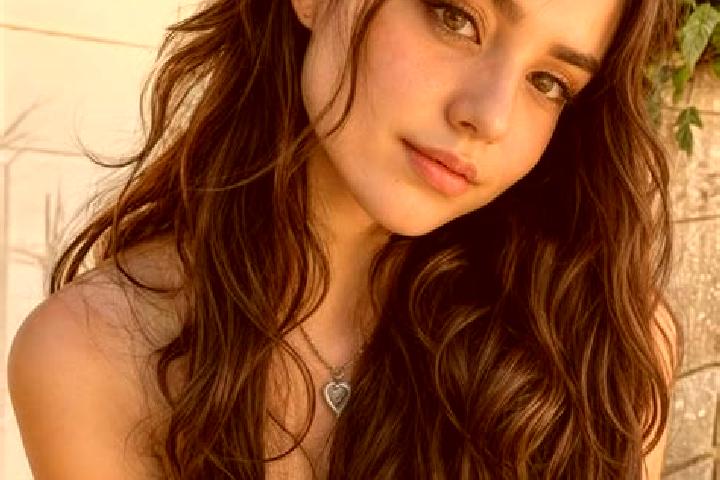 Iris, 26, a red hazel-eyed middle eastern companion based in Wyndham. Offering Couples, Deep French Kissing, Girlfriend Experience, Overnight. Available for ...