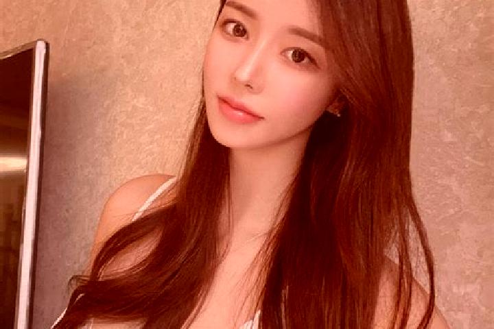 Iris, 26 — Escort in Guchang, China