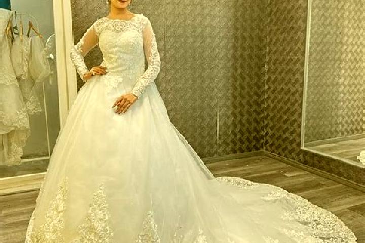 Iris, 26 — Escort in Jharsuguda, India