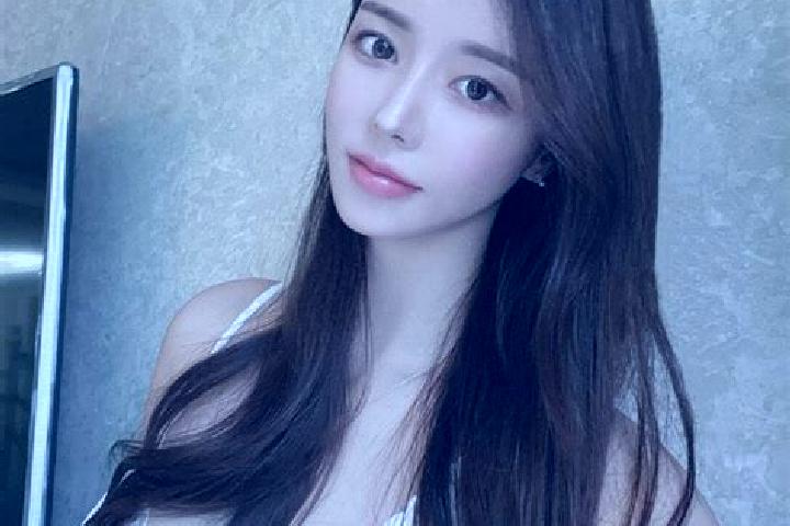 Iris, 26 — Escort in Zhagulu, China