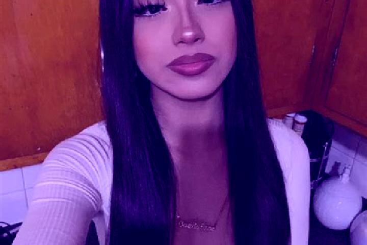 Iris, 27, a black grey-eyed latina companion based in Cuneo. Offering Couples, Party Girl, Overnight, Travel Companion, A-Level. Available for incall and out...
