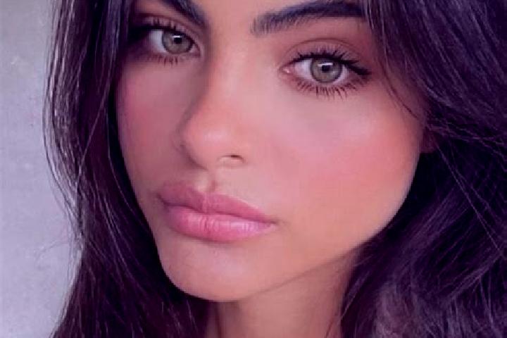 Iris, 27, a black hazel-eyed european companion based in Ngata Kongouakro. Offering Massage, Duos, Erotic Massage. Available for incall and outcall, day and ...