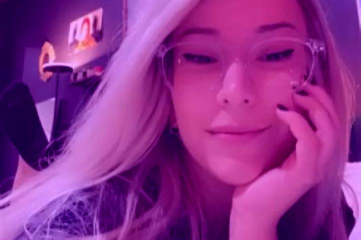 Iris, 27, a blonde amber-eyed mixed companion based in Velyka Burimka. Offering Roleplay, Duos, CIM. Available for incall and outcall, day and evening dates.