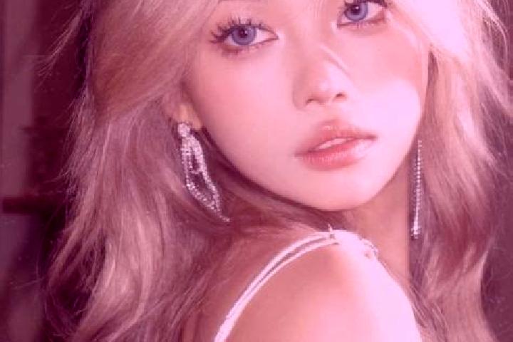 Iris, 27, a blonde blue-eyed asian companion based in Proziblanfla. Offering Prostate Massage, Overnight, Party Girl, Striptease. Available for incall and ou...