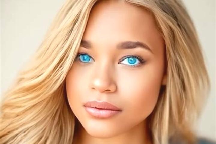 Iris, 27, a blonde blue-eyed latina companion based in Megeces. Offering Tantra, Duos, BDSM, Fetish, 69. Available for incall and outcall, overnight bookings...
