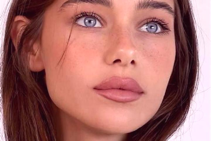 Iris, 27, a brunette brown-eyed caucasian companion based in Vipava. Offering GFE, Overnight, Roleplay. Available for incall and outcall, day and evening dates.