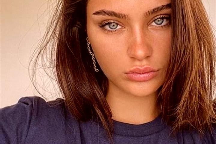 Iris, 27, a brunette brown-eyed slavic companion based in Greenock. Offering Roleplay, Couples, GFE. Available for incall and outcall, overnight bookings ava...