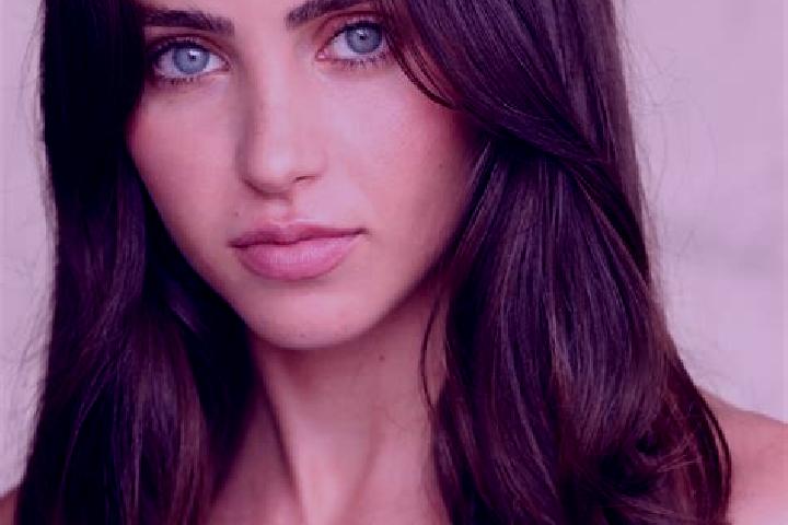 Iris, 27, a dark blonde brown-eyed latina companion based in Dziadowa Kloda. Offering Prostate Massage, Deep French Kissing, A-Level. Available for incall an...