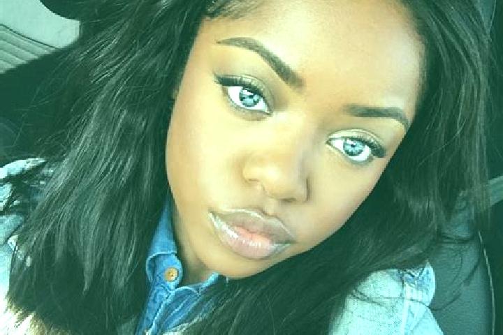 Iris, 27, a red blue-eyed ebony companion based in Tulehu. Offering Party Girl, OWO, Striptease. Available for incall and outcall, overnight bookings available.