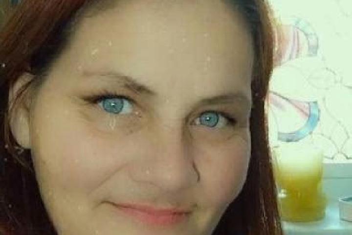 Iris, 27, a red grey-eyed european companion based in Yaya. Offering Girlfriend Experience, Overnight, Dinner Date, Prostate Massage. Available for incall an...