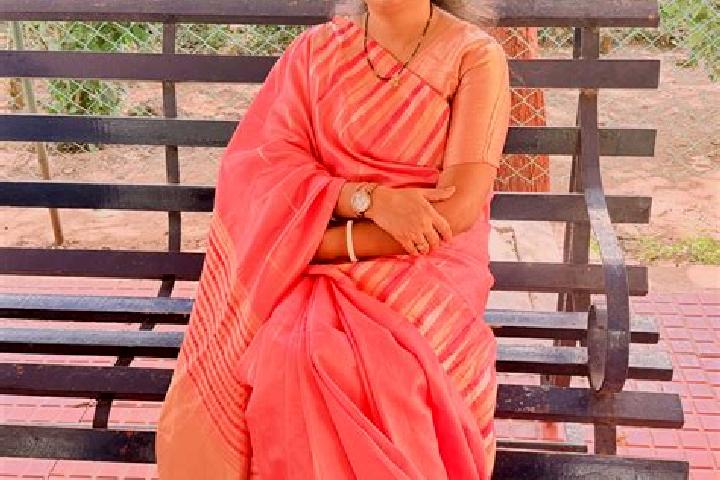 Iris, 27 — Escort in Barddhaman, India