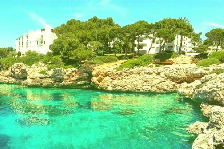 Iris, 27 — Escort in Cala d Or, Spain