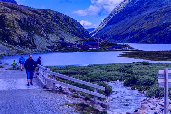 Iris, 27 — Escort in Dovre, Norway
