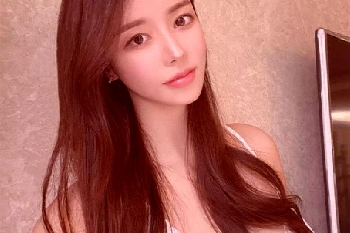 Iris, 27 — Escort in Galutu, China