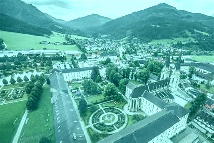 Iris, 27 — Escort in Hall bei Admont, Austria