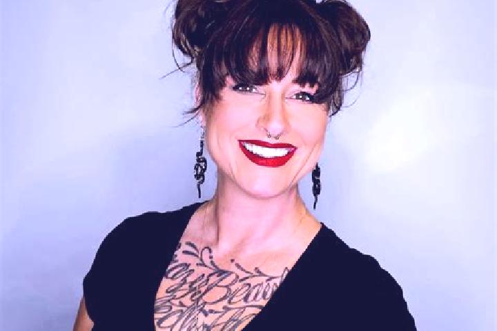 Iris, 27 — Escort in Indiana, Peru