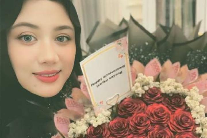 Iris, 27 — Escort in Ngunut, Indonesia