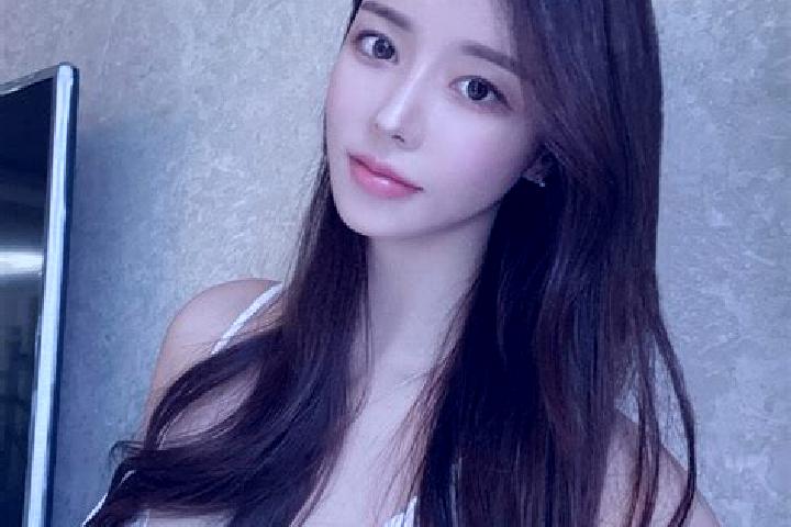 Iris, 27 — Escort in Zoumaping, China
