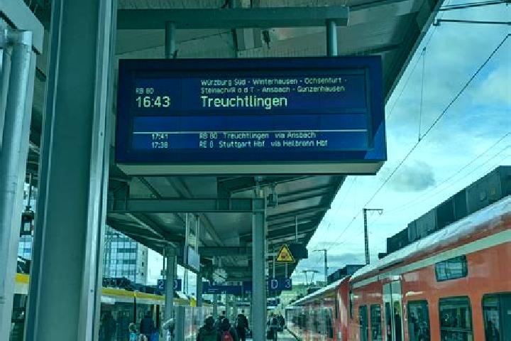 Iris, 27 — Escort in Zug, Western Sahara