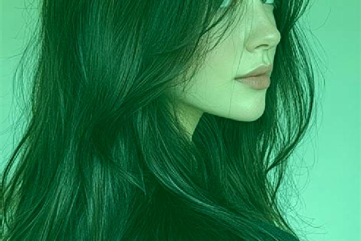 Iris, 28, a auburn brown-eyed european companion based in Haverhill. Offering 69, Duos, Deep French Kissing, GFE. Available for incall and outcall, day and e...