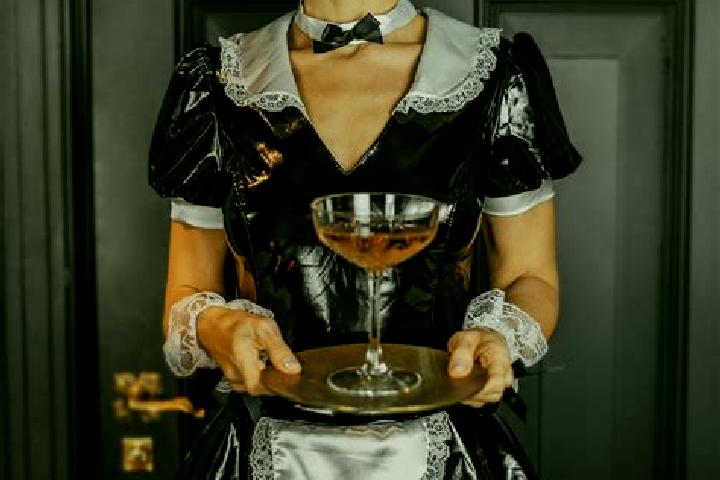 Iris, 28, a auburn grey-eyed caucasian companion based in Phillipston. Offering Dinner Date, Roleplay, BDSM, Massage, OWO. Available for incall and outcall, ...