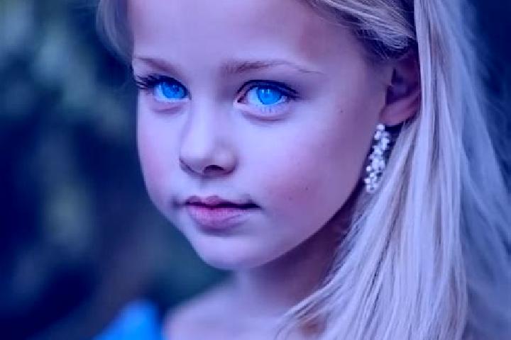 Iris, 28, a blonde blue-eyed middle eastern companion based in Torce-en-Vallee. Offering Travel Companion, Duos, Domination, Tantra. Available for incall and...