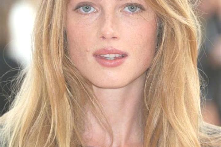 Iris, 28, a blonde dark-eyed mixed companion based in Le Cellier. Offering 69, CIM, Striptease. Available for incall and outcall, day and evening dates.