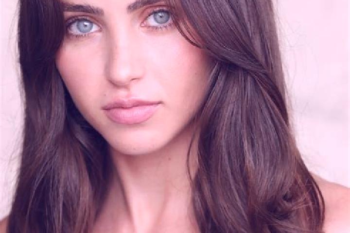 Iris, 28, a brunette blue-eyed middle eastern companion based in Seslavtsi. Offering Striptease, OWO, Roleplay. Available for incall and outcall, day and eve...
