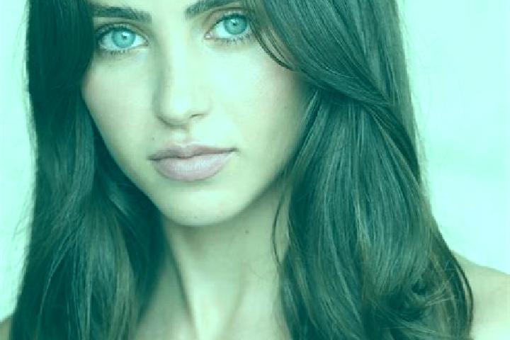 Iris, 28, a brunette brown-eyed caucasian companion based in Sebazon. Offering Deep French Kissing, Striptease. Available for incall and outcall, day and eve...