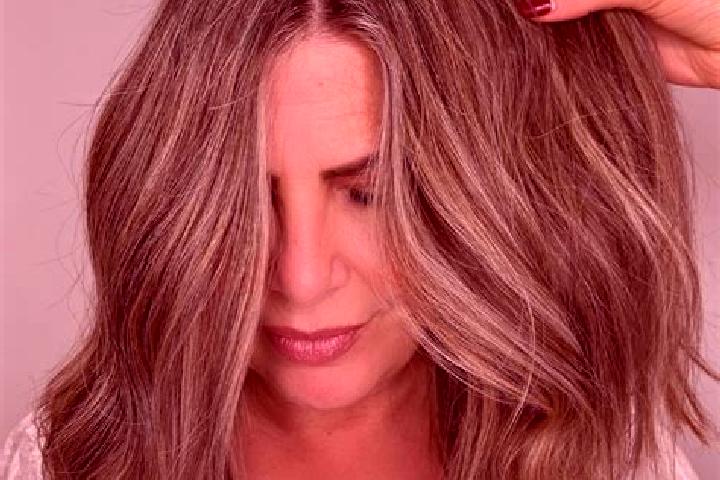 Iris, 28, a dark blonde grey-eyed mixed companion based in Costestii din Vale. Offering Party Girl, Tantra. Available for incall and outcall, overnight booki...
