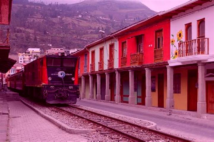 Iris, 28 — Escort in Alausi, Ecuador