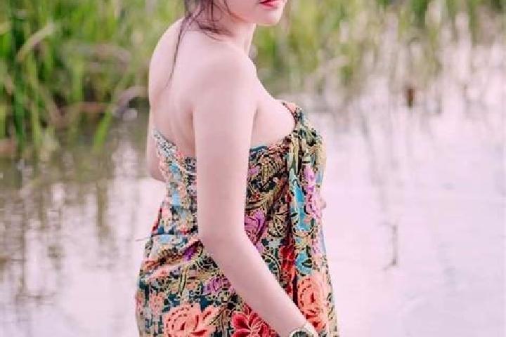 Iris, 28 — Escort in Gunong, Indonesia