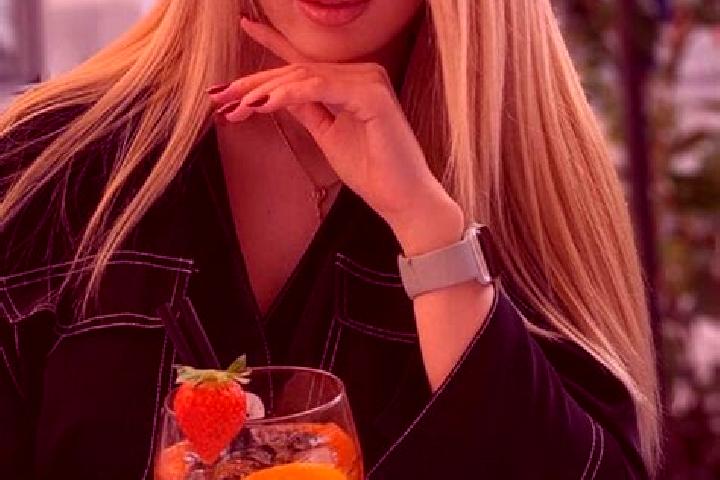 Iris, 28 — Escort in Les Pennes-Mirabeau, France