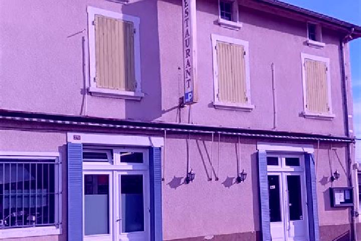 Iris, 28 — Escort in Limony, France
