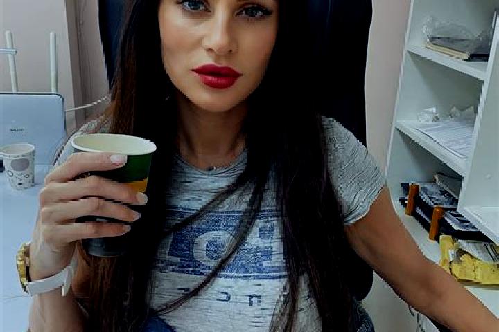 Iris, 28 — Escort in Myshuryn Rih, Ukraine