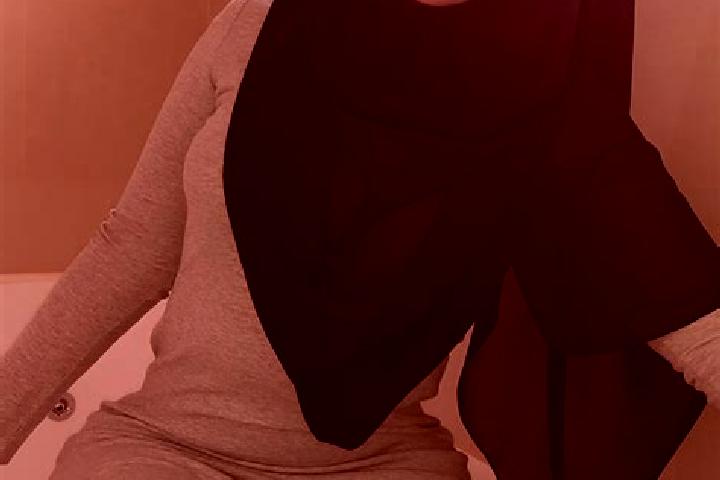 Iris, 28 — Escort in Nazar Aqa, Iran