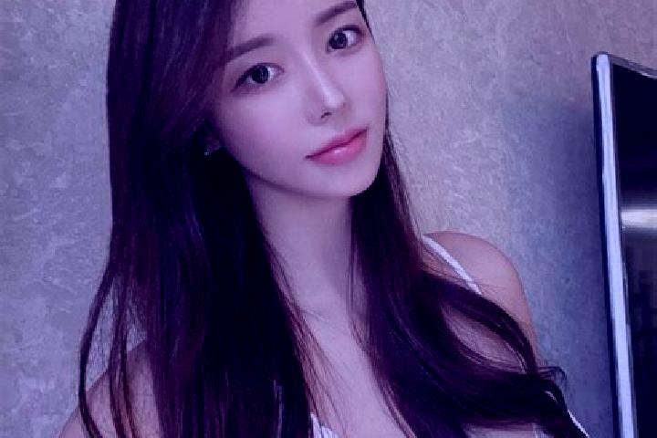 Iris, 28 — Escort in Phachi, Thailand
