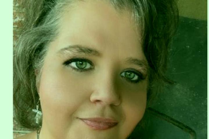 Iris, 28 — Escort in Saint-Reverend, France