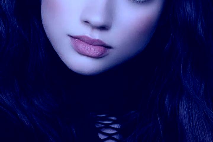 Iris, 29, a brunette dark-eyed european companion based in Lunay. Offering Duos, Prostate Massage, CIM. Available for incall and outcall, day and evening dates.
